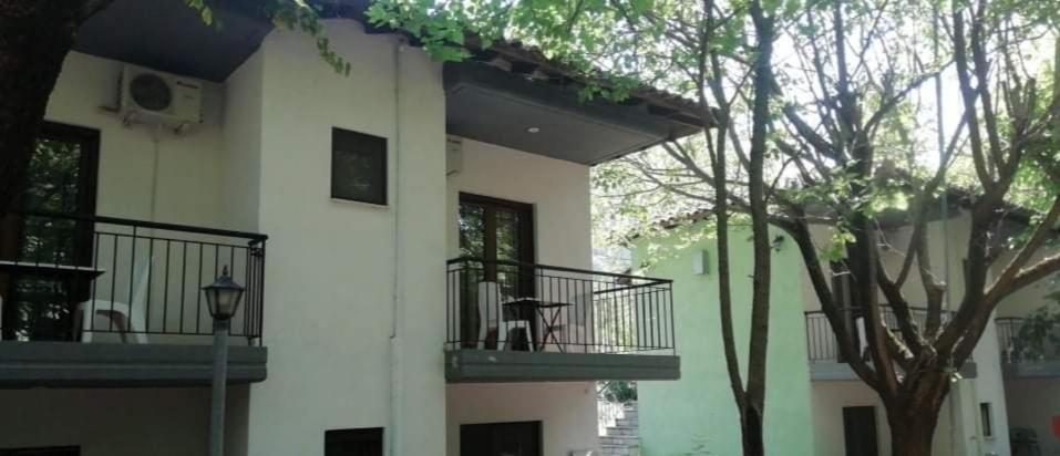Meteora Garden Bed and Breakfast Καλαμπάκα Εξωτερικό φωτογραφία